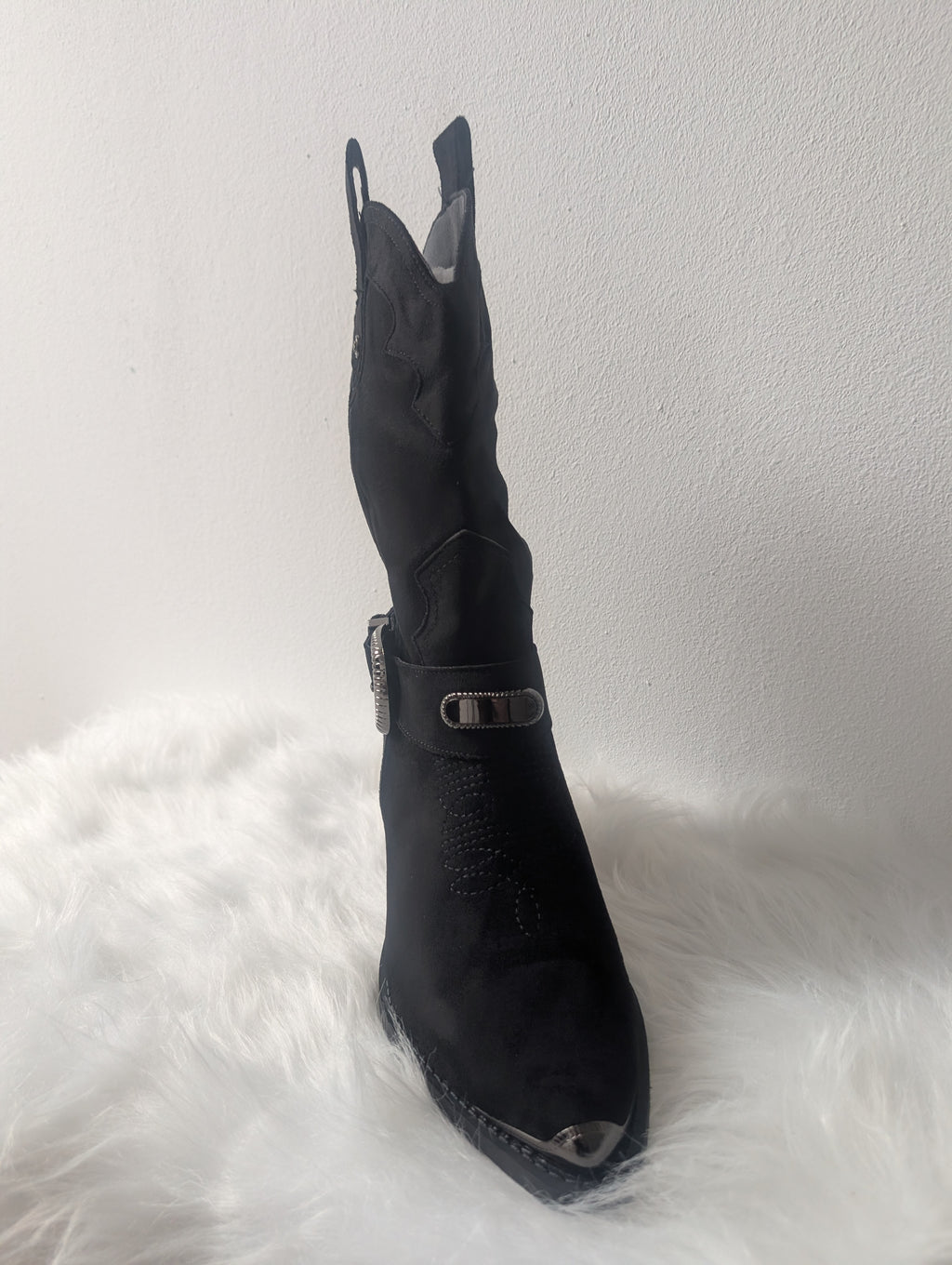 Zwarte Westernlaars met Silver Buckle – Tijdloos & Stoer