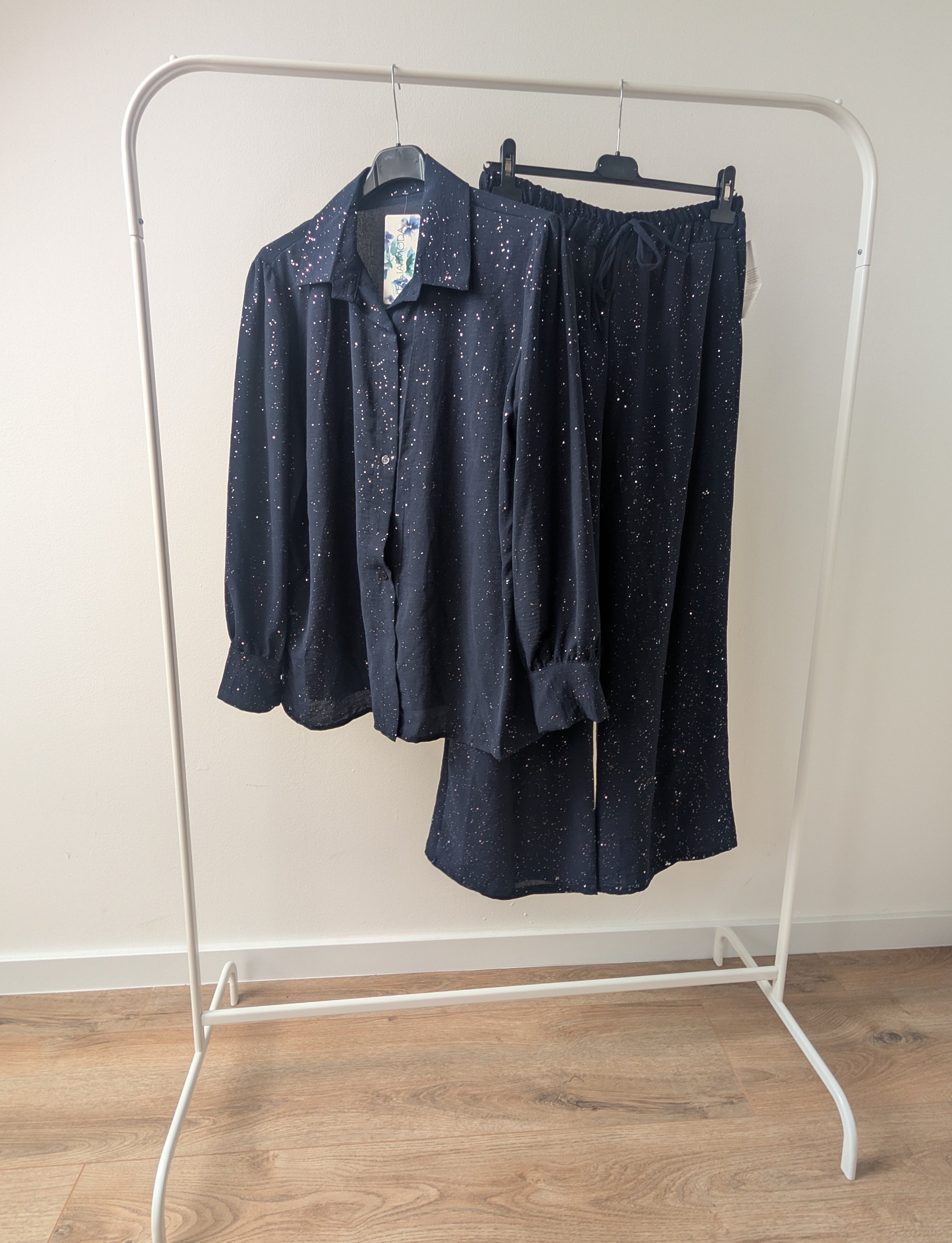 Blauwe set – Elegante Midnight Look met Sprankelende Details