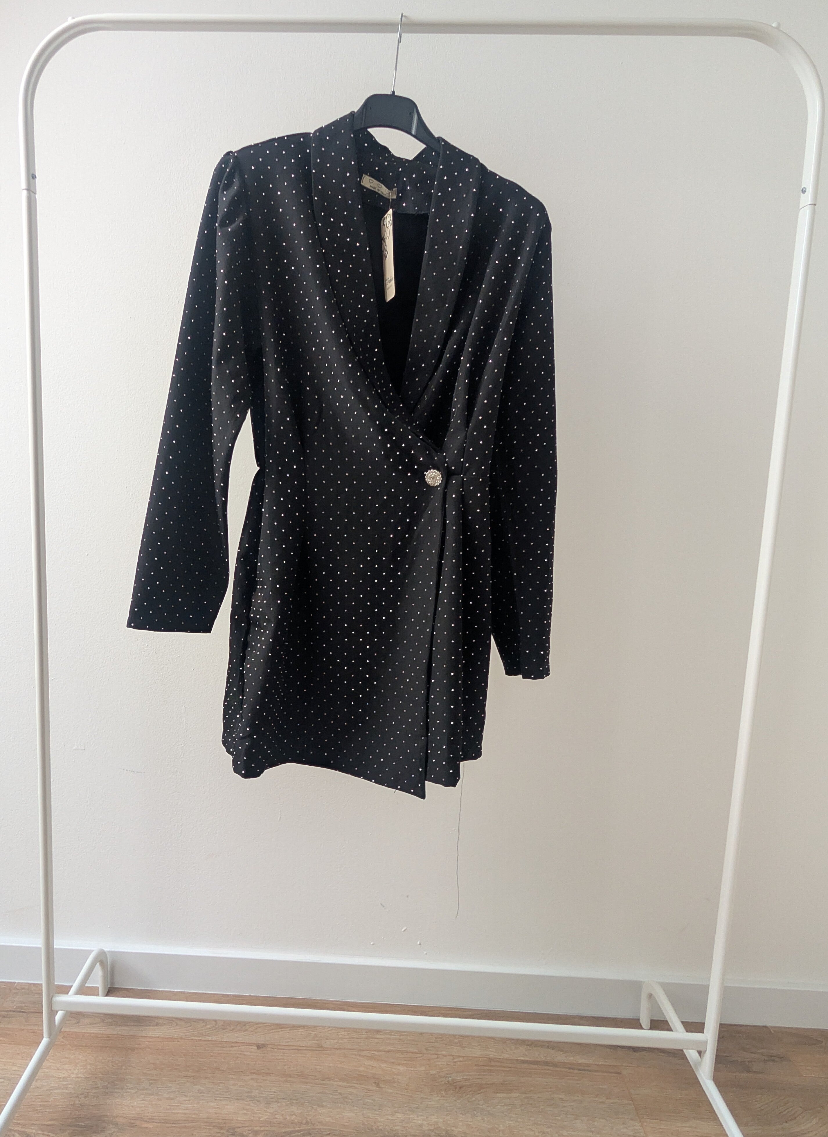 Zwarte Playsuit – Tijdloze Glamour met Sparkle