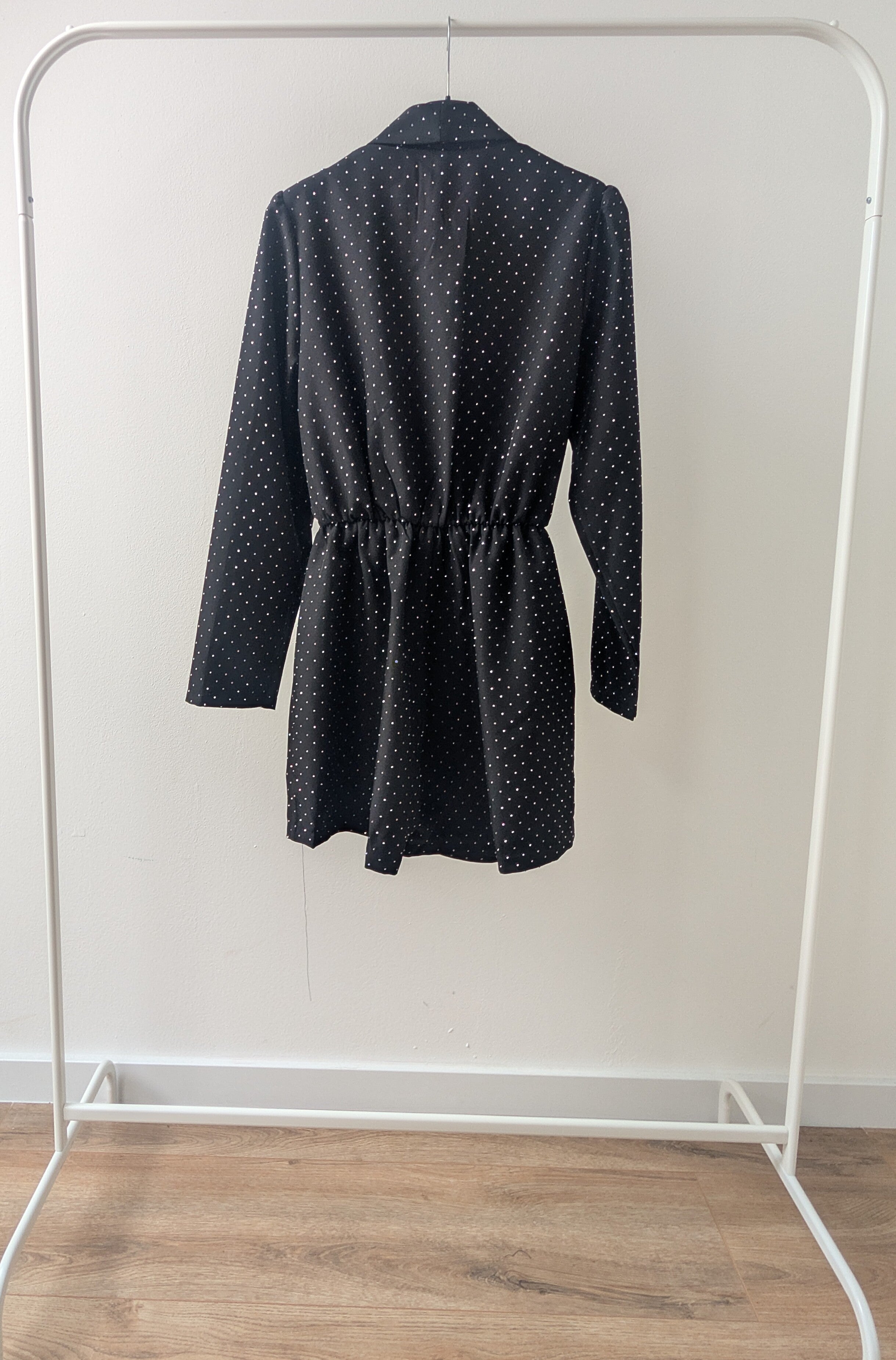 Zwarte Playsuit – Tijdloze Glamour met Sparkle