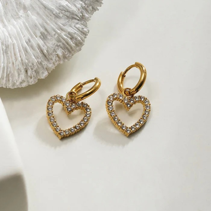Gouden Hart Oorbellen met Strass – Romantisch & Chic