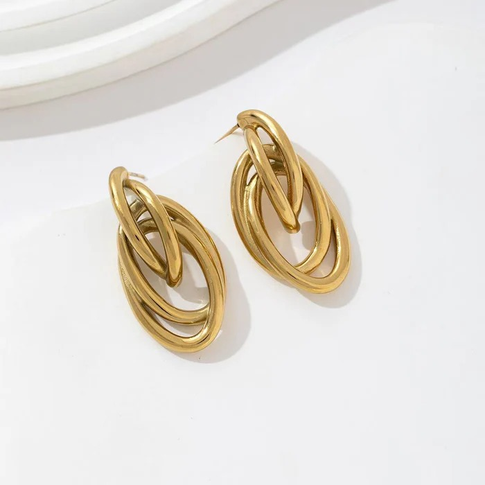 Gouden Multi-Ring Oorbellen – Modern & Verfijnd